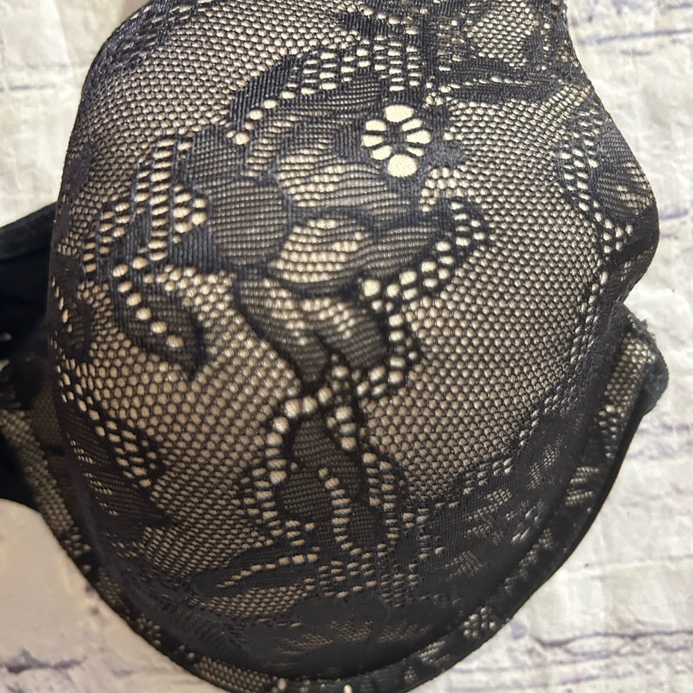 MAIDENFORM SWEET NOTHINGS BLACK LACE NUDE UNDERLAY BRA SIZE 38C - Picture 2 of 9